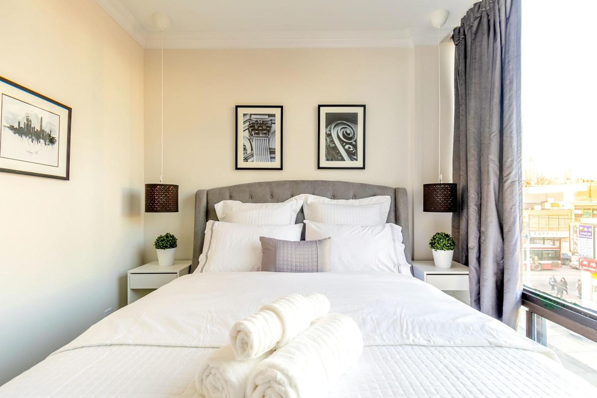 Modern Pet-Friendly Chinatown Apartment โตรอนโต ภายนอก รูปภาพ