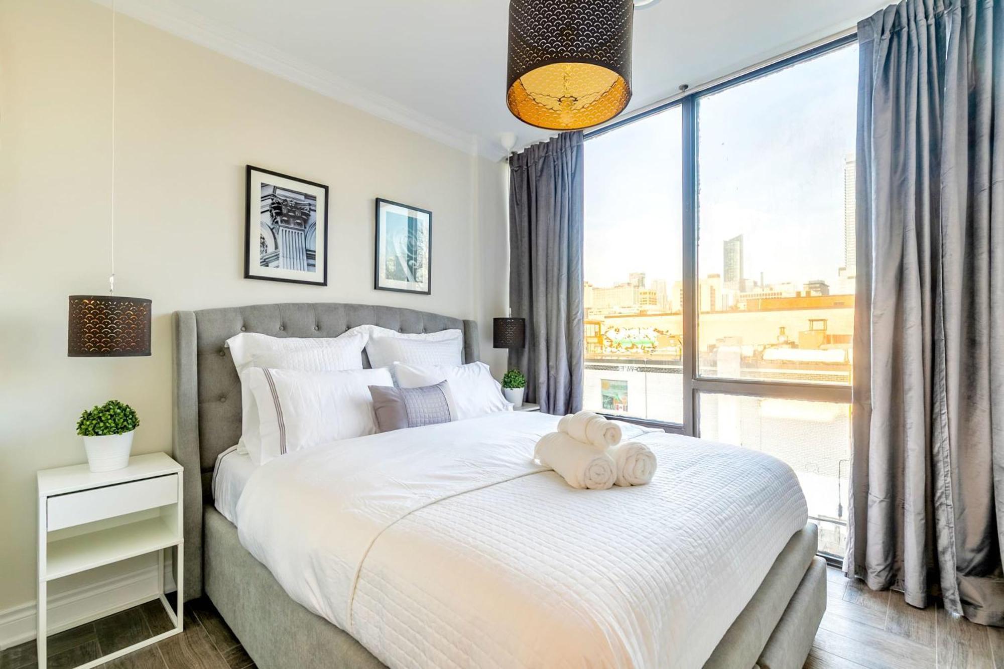 Modern Pet-Friendly Chinatown Apartment โตรอนโต ภายนอก รูปภาพ